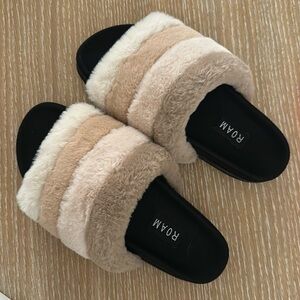 Roam Fur slippers